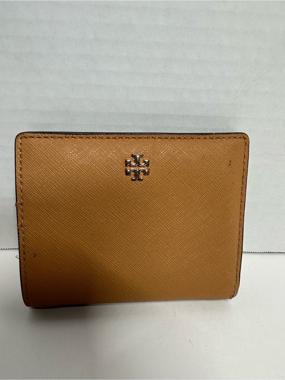 Tory Burch Caramel Tan Saffiano Bi-Fold Wallet - Picture 7 of 9